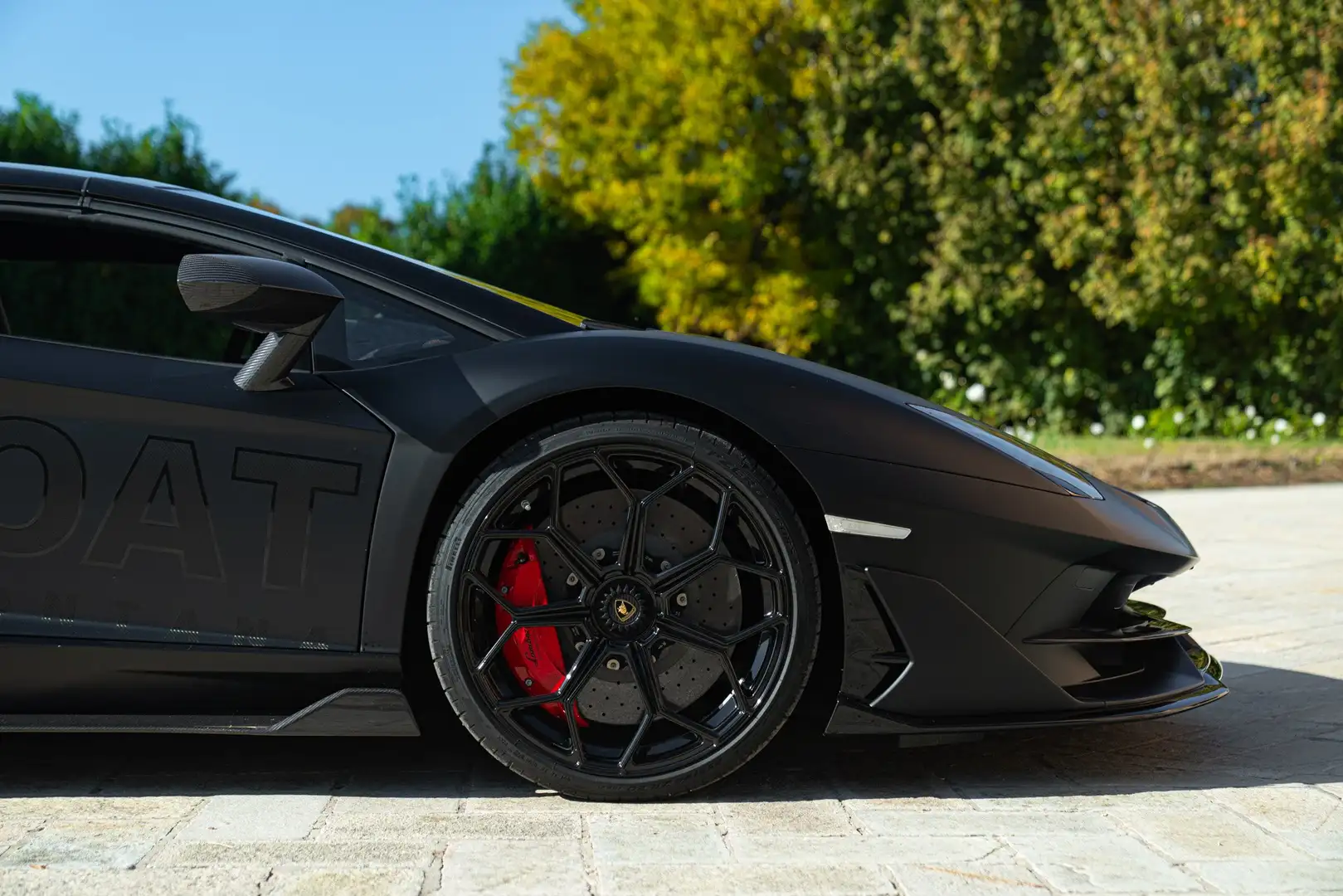 Lamborghini Aventador SVJ ROADSTER Nero - 2