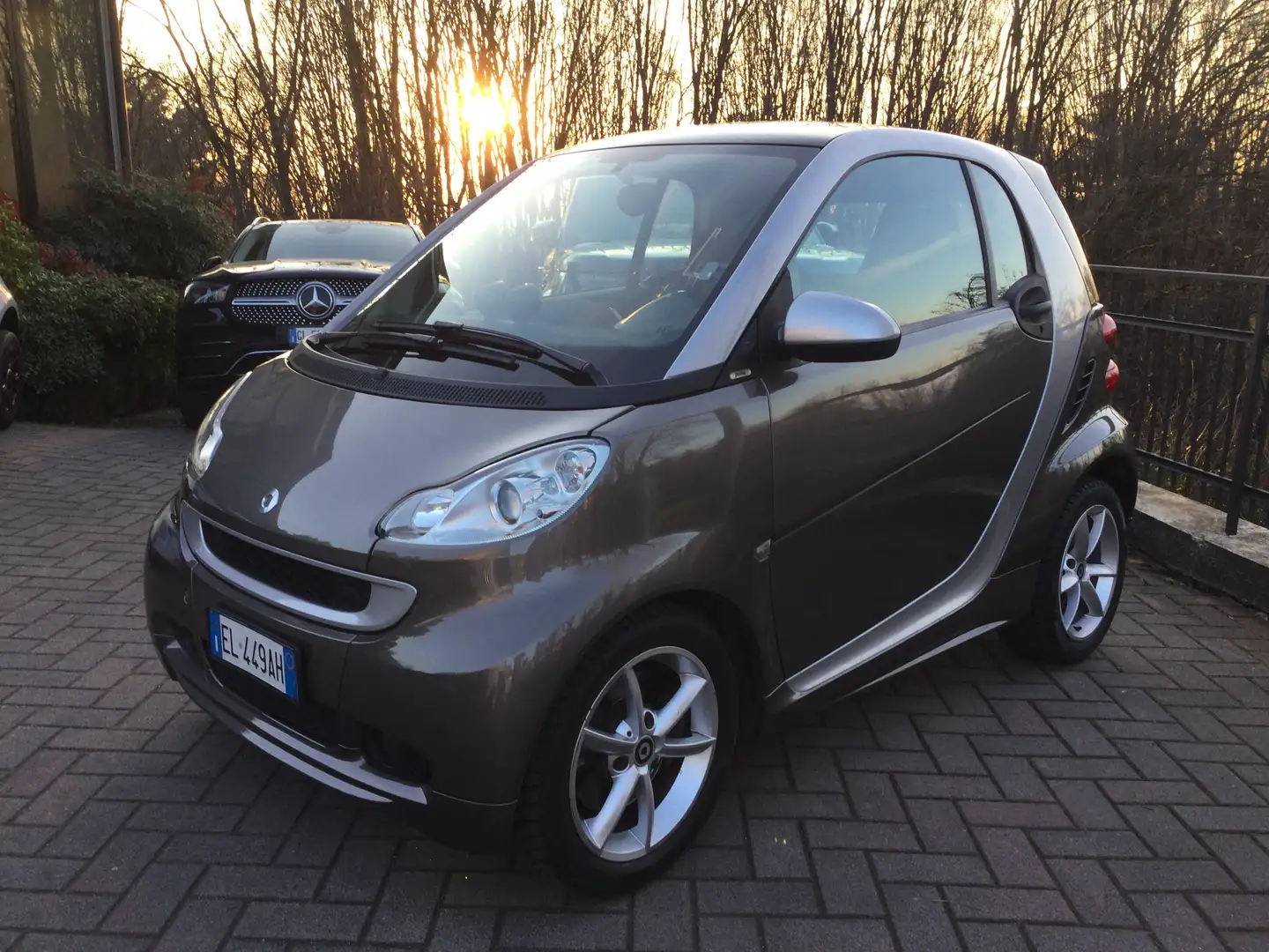 smart forTwo Fortwo 1.0 mhd Pulse 71cv FL Gris - 2