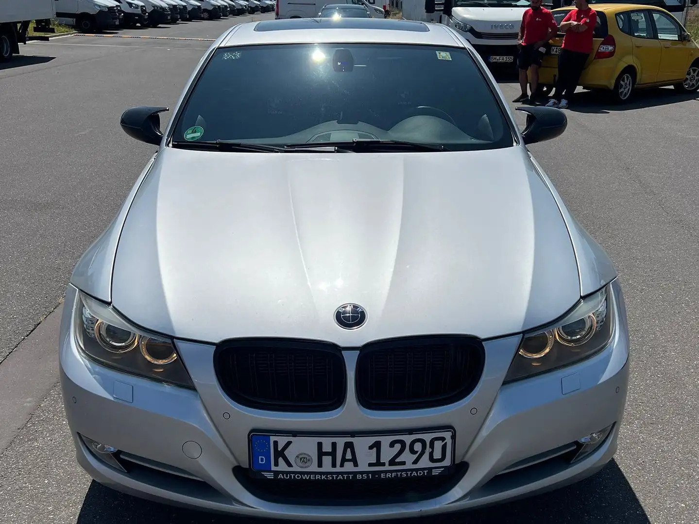 BMW 320 320d DPF Aut. Edition Exclusive Grau - 1