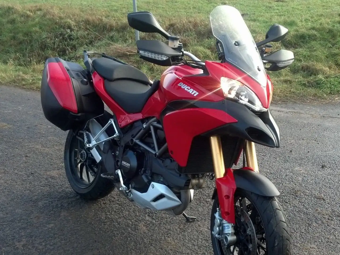Ducati Multistrada 1200 S Red - 2