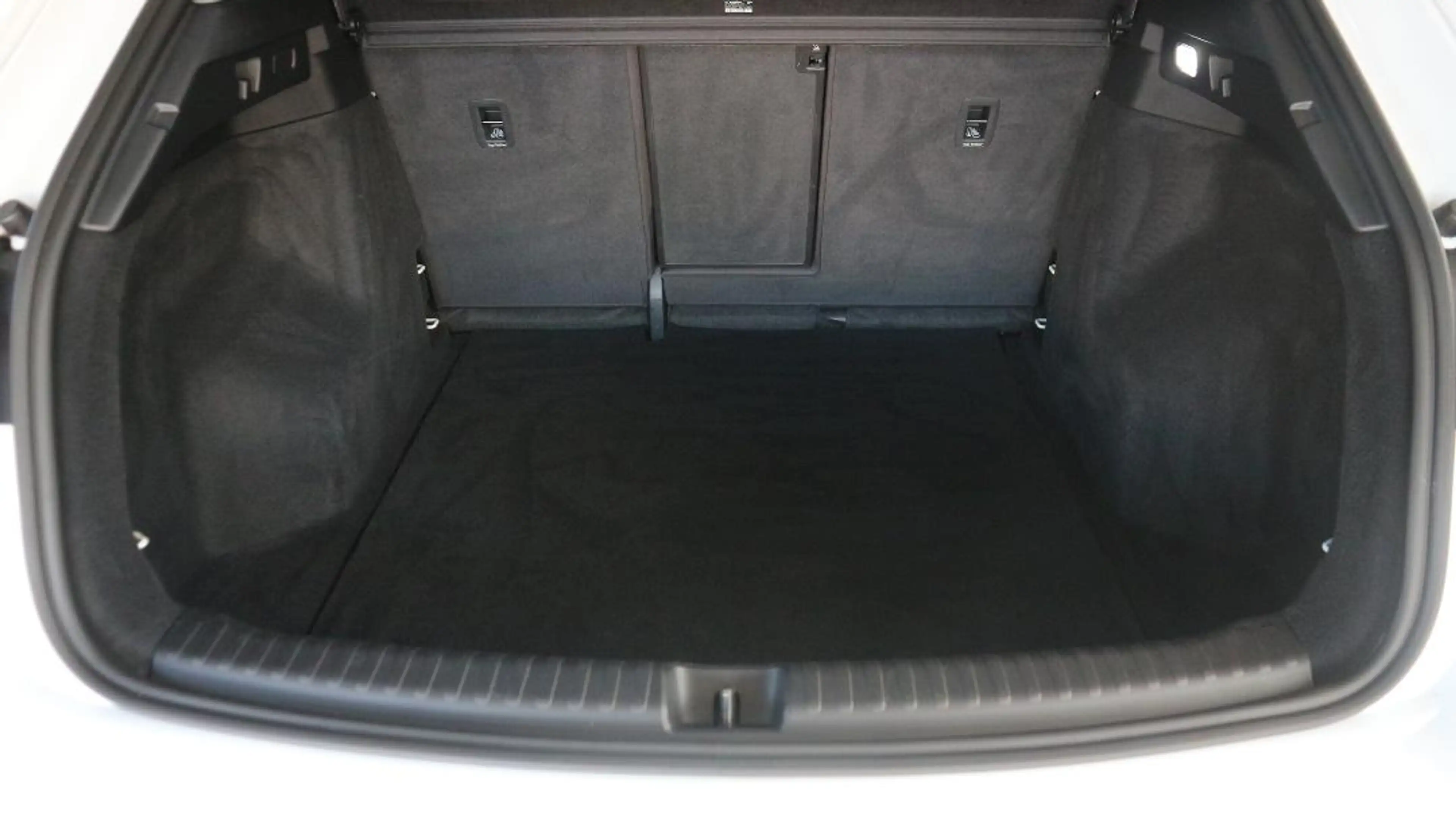 Audi Q4 e-tron 50 QUATTRO — photo 13