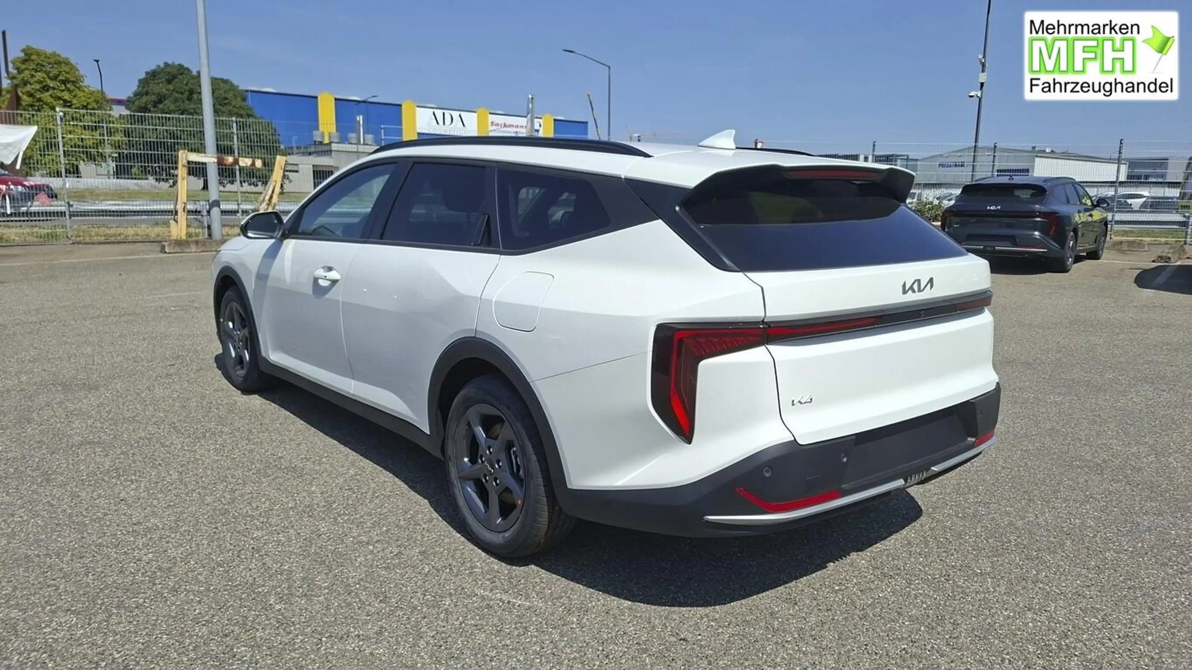 Kia K4 Sportswagon SW Vision MT ACC LED Nav SHZ PrivG ... — photo 3