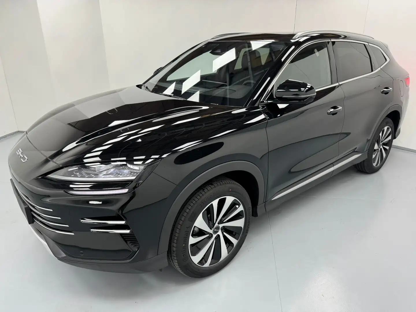 BYD Seal U DMi DESIGN 4WD SuperDMTechnology eCVT 324CV PROMO! Schwarz - 1