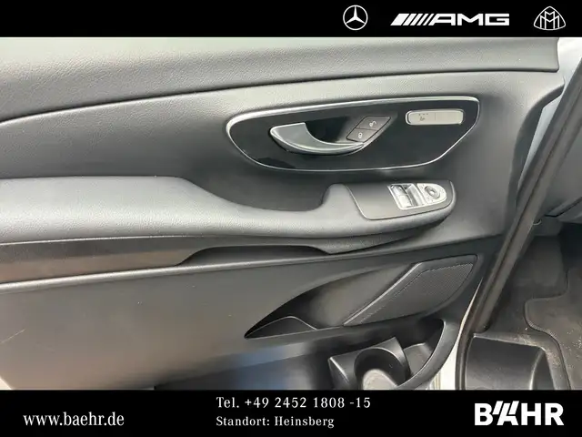 Mercedes-Benz V-Class view 14