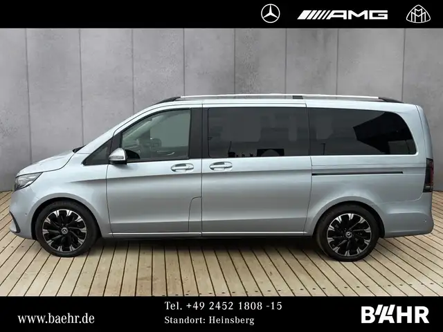 Mercedes-Benz V-Class view 2