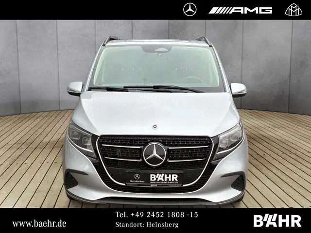 Mercedes-Benz V-Class view 7