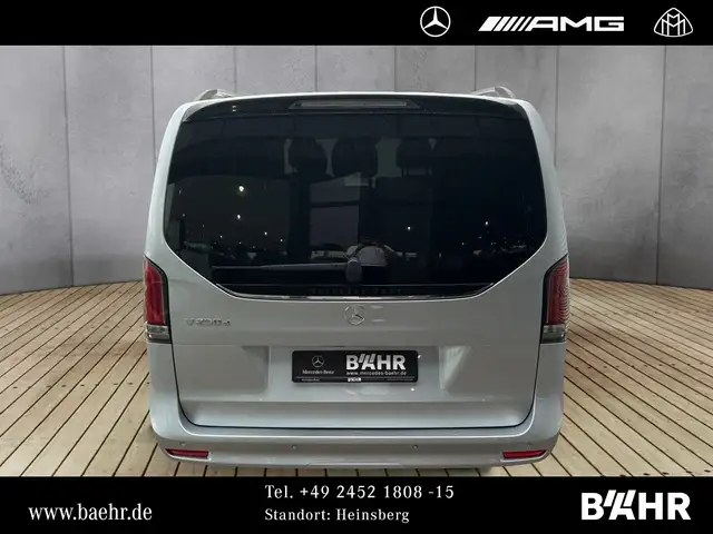 Mercedes-Benz V-Class view 8