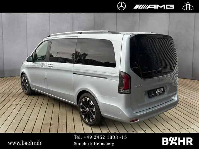 Mercedes-Benz V-Class view 3