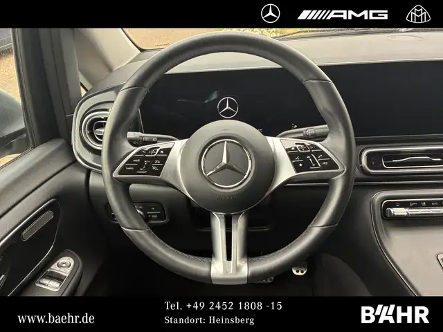 Mercedes-Benz V-Class view 13