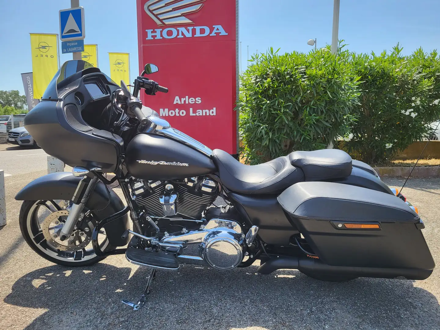 Harley-Davidson Road Glide Negru - 1
