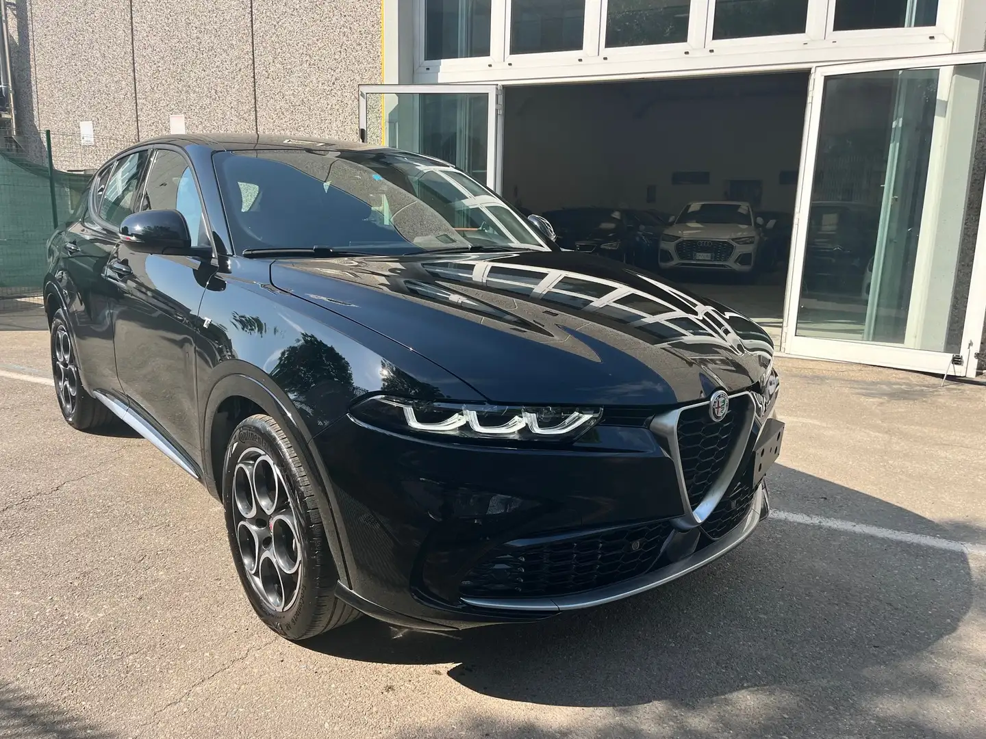 Alfa Romeo Tonale 1.5 hybrid Ti 160cv tct7 Чорний - 1