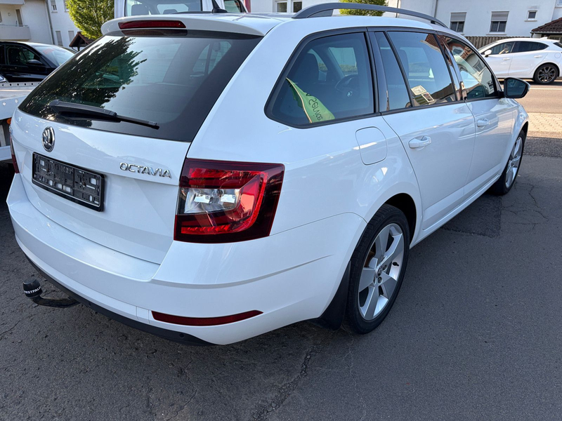Skoda Octavia Combi Style — photo 5