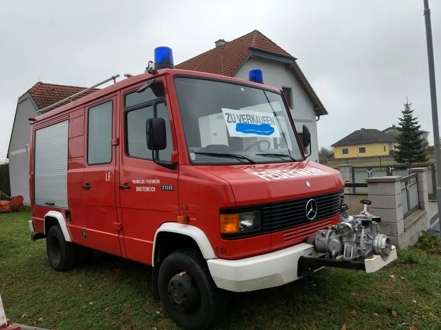 Mercedes-Benz Vario 711 d Feuerwehr mit Hochdach Rouge - 1
