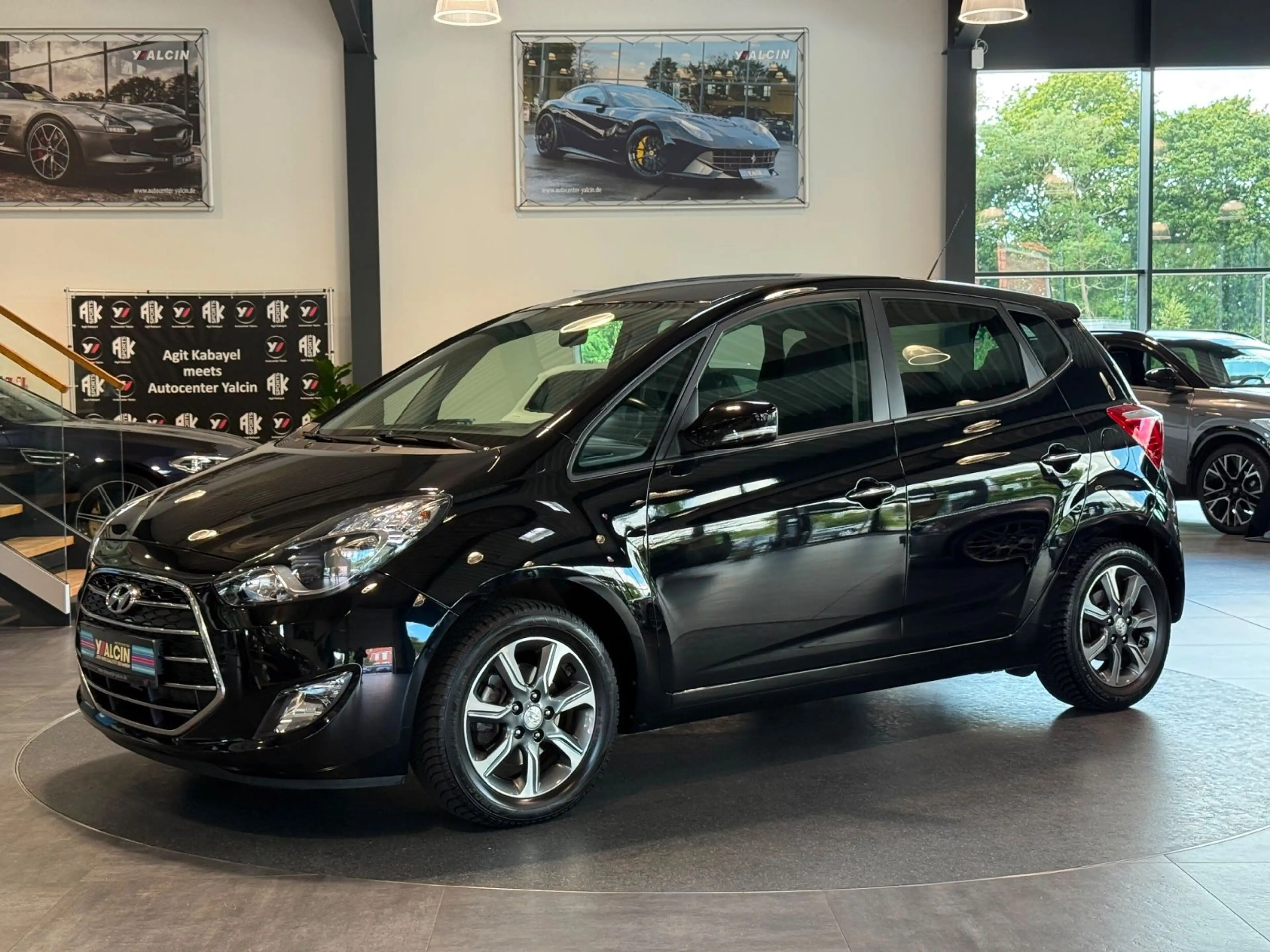 Hyundai iX20 1.6 Space Plus-Paket Automatik S-HEFT/NAVI
