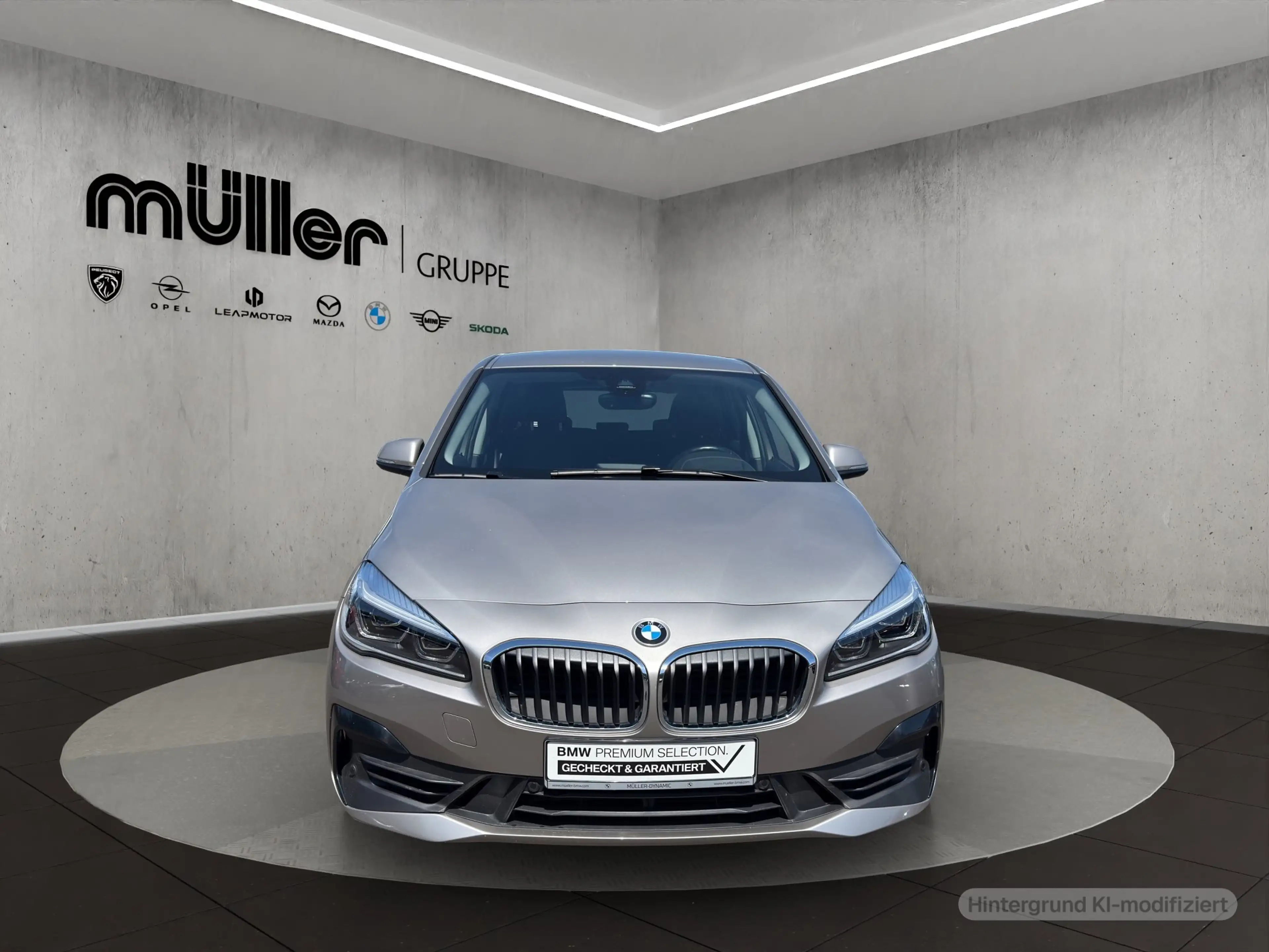 BMW 225 xe iPerformance Active Tourer — photo 2