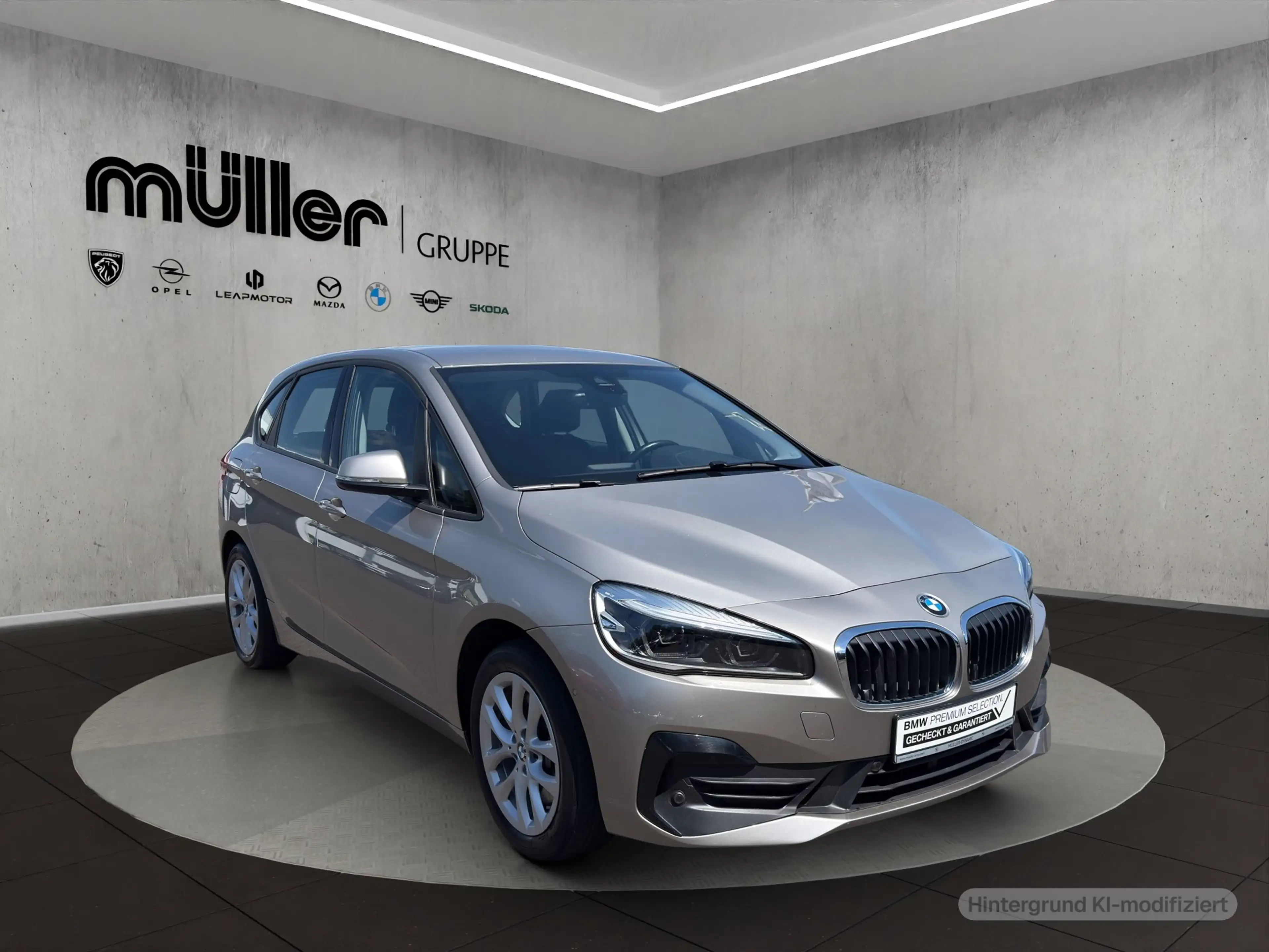 BMW 225 xe iPerformance Active Tourer — photo 10