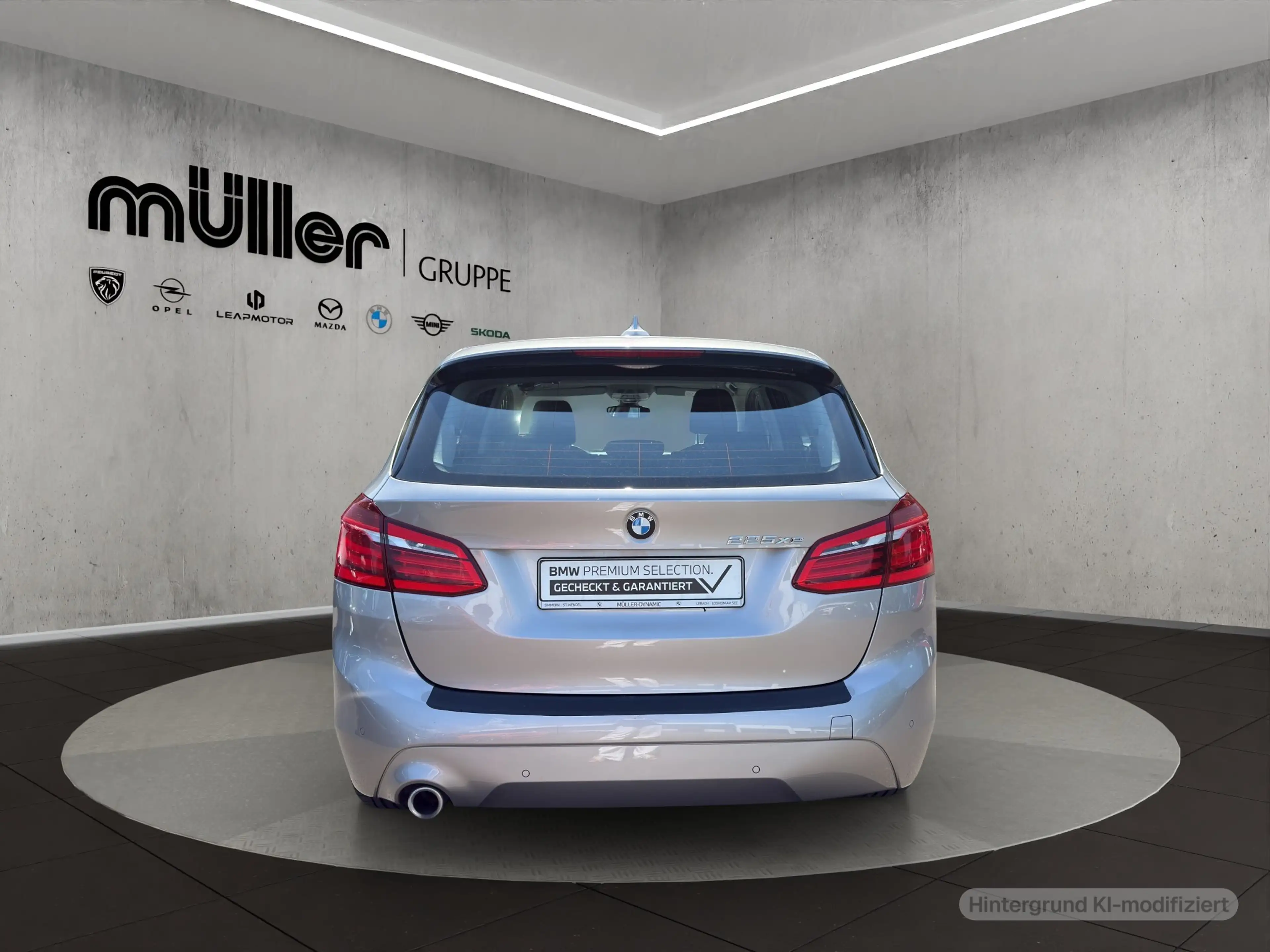 BMW 225 xe iPerformance Active Tourer — photo 6