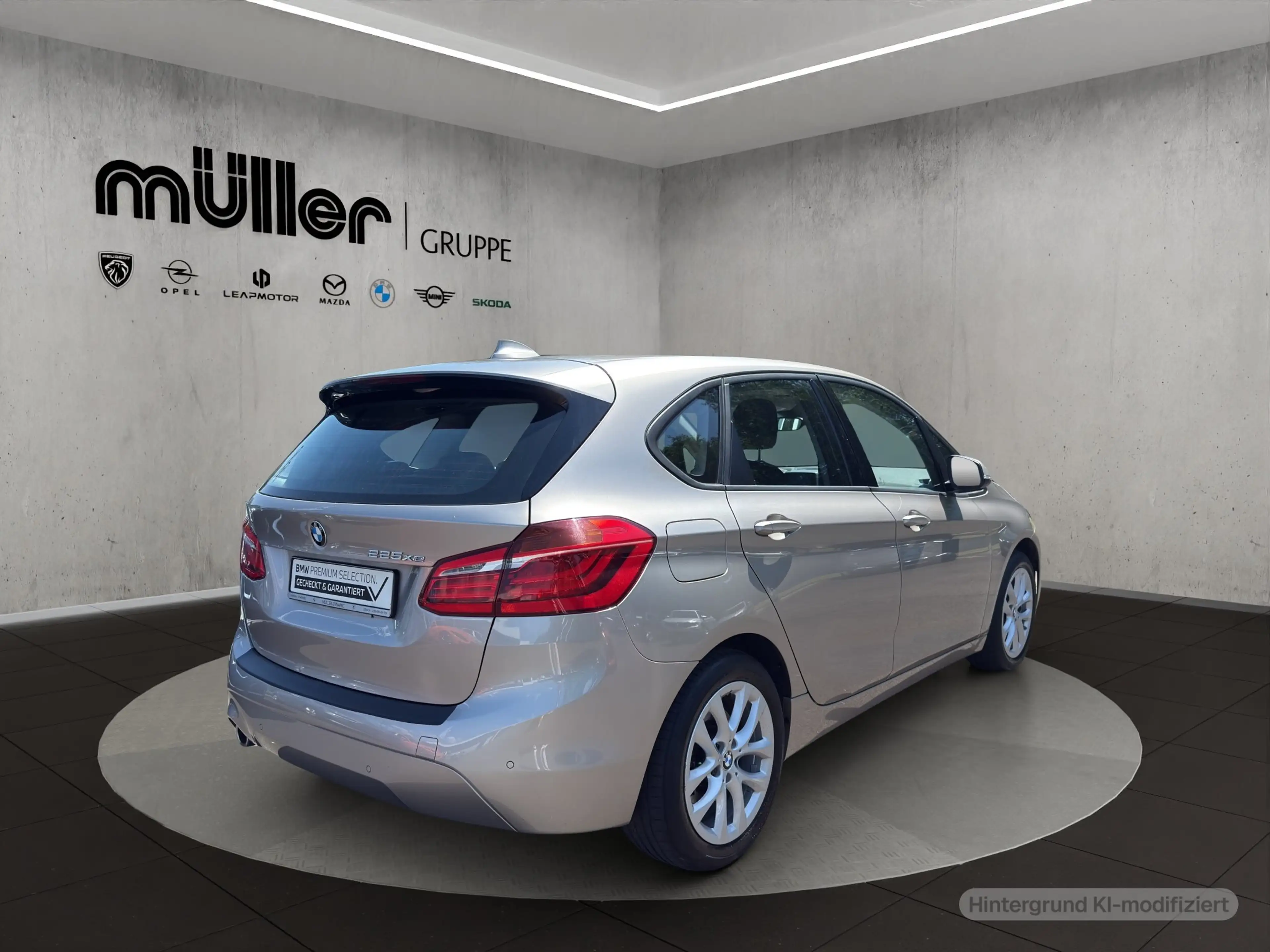 BMW 225 xe iPerformance Active Tourer — photo 7