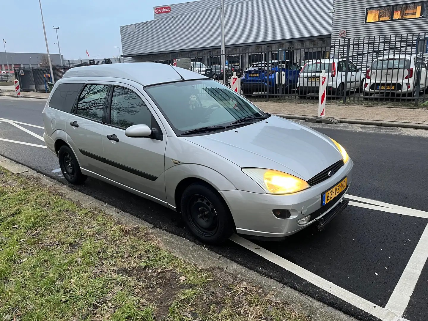 Ford Focus Focus WAGON VAN 1.8TD 500 Argintiu - 2