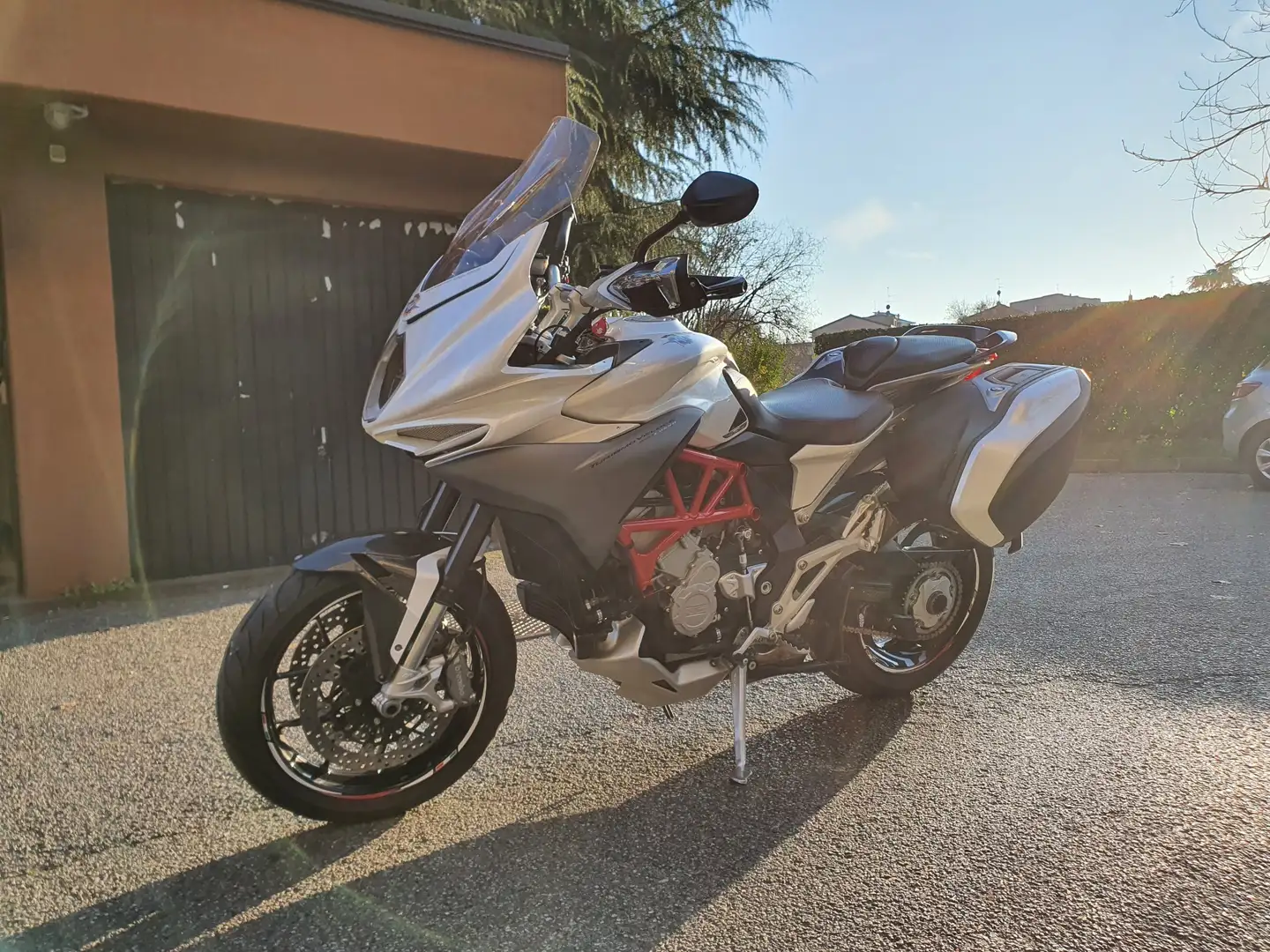 MV Agusta Turismo Veloce 800 lusso Blanco - 2