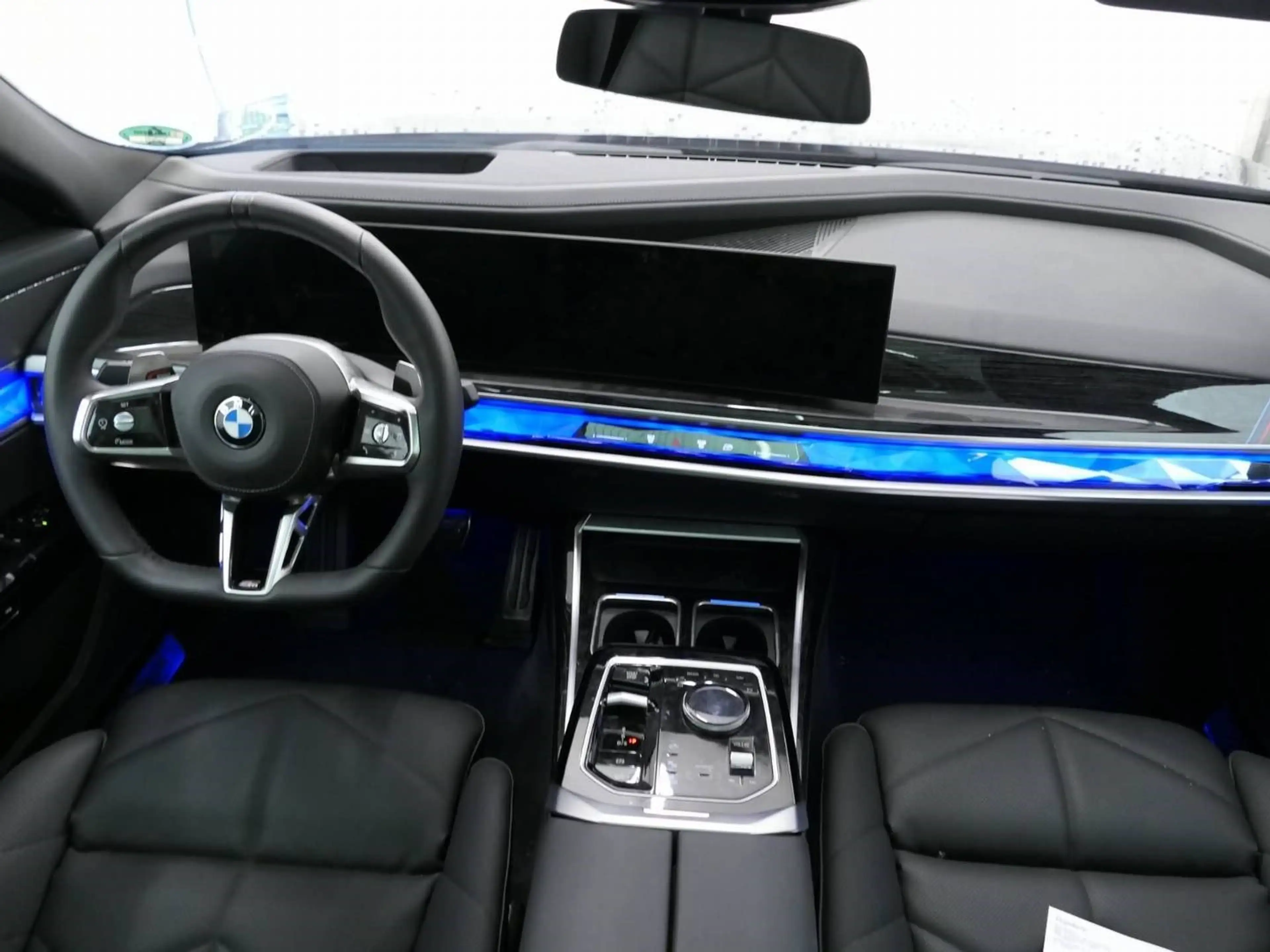 BMW 740 d xDrive Limo M Sport || Pano StndHzg HUD — photo 4
