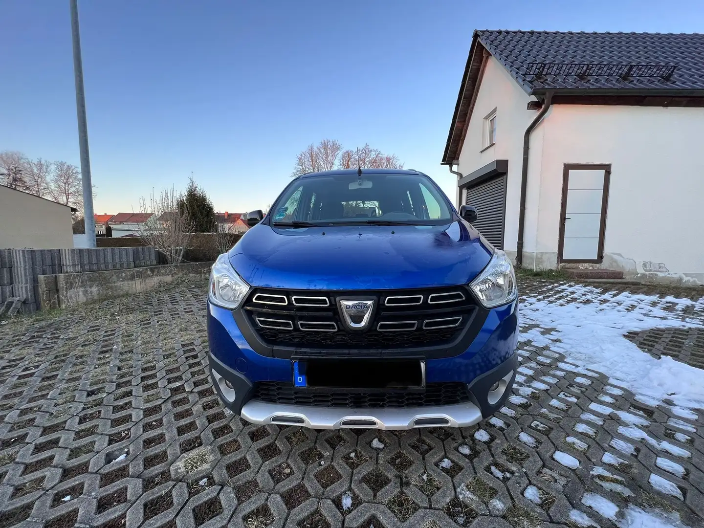 Dacia Lodgy Blue dCi 115 Stepway Plus , Kamera, 7-Sitzer, AHK - 2