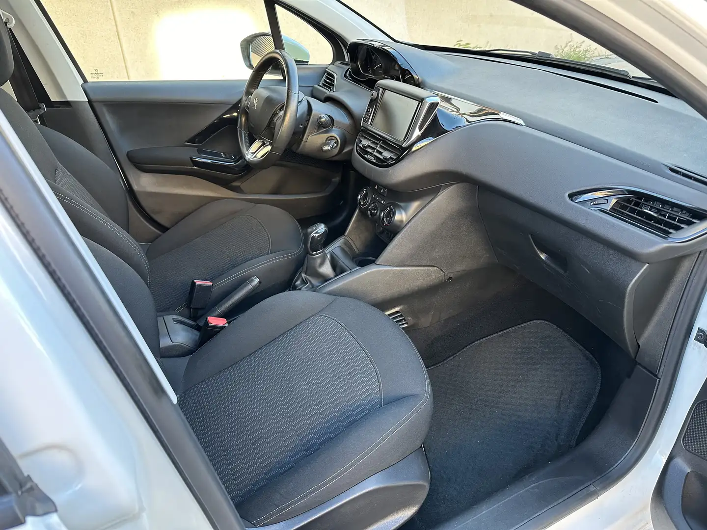 Peugeot 208 1.5BlueHDi S&S Active 100 - 2