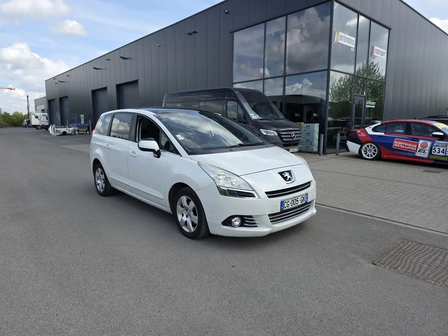 Peugeot 5008 1.6 HDi Family FAP  7plac - 1