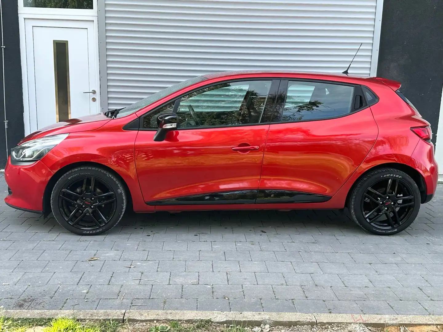 Renault Clio IV * HU Neu, Scheckheftgepflegt, Navi. * Rot - 2