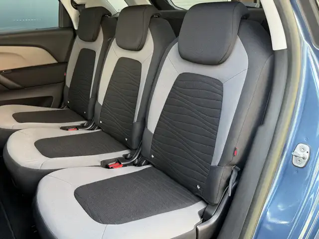Citroen C4 Picasso view 5