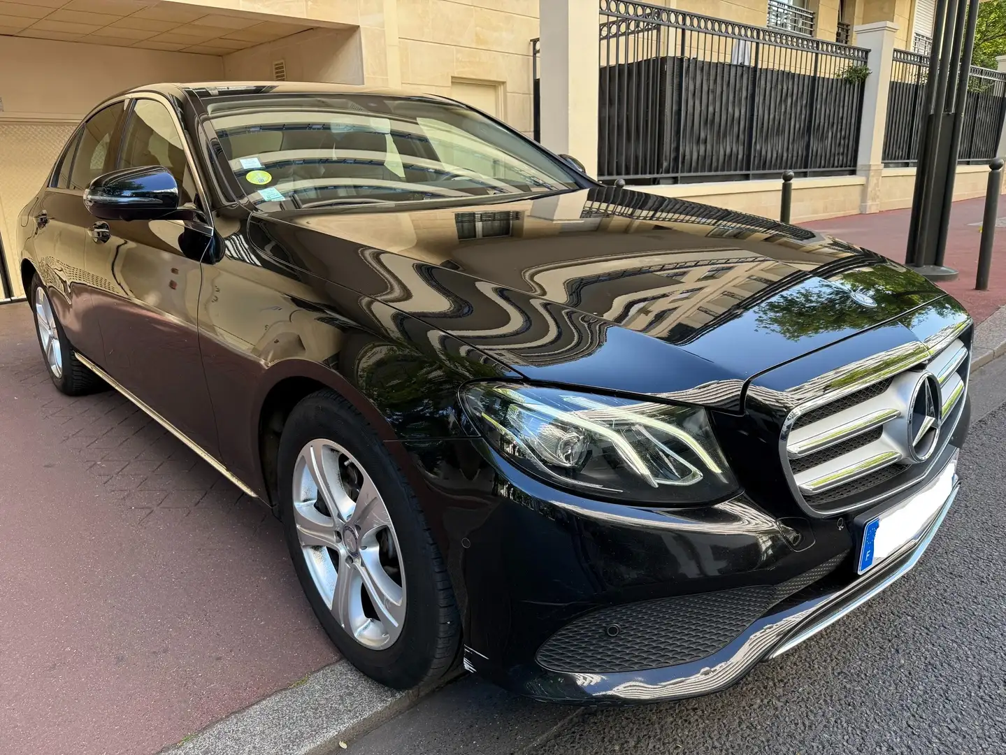 Mercedes-Benz E 220 13300ht E220 E200 D EXECUTIVE 9G-TRONIC Noir - 2