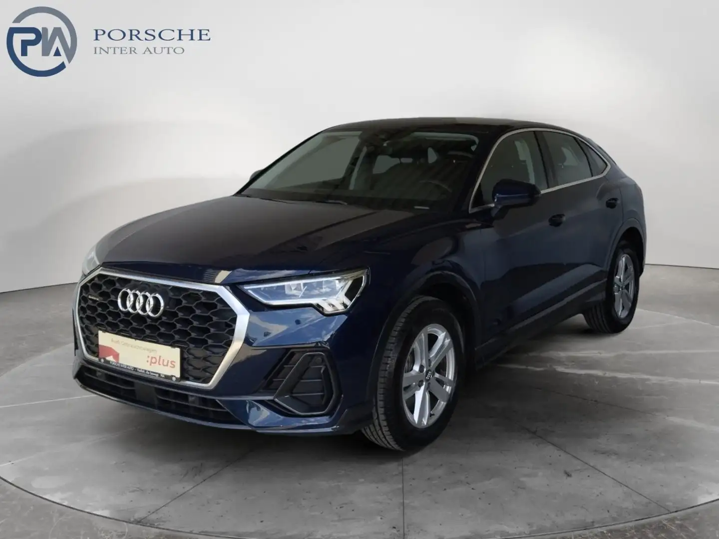 Audi Q3 45 TFSI quattro Blau - 1