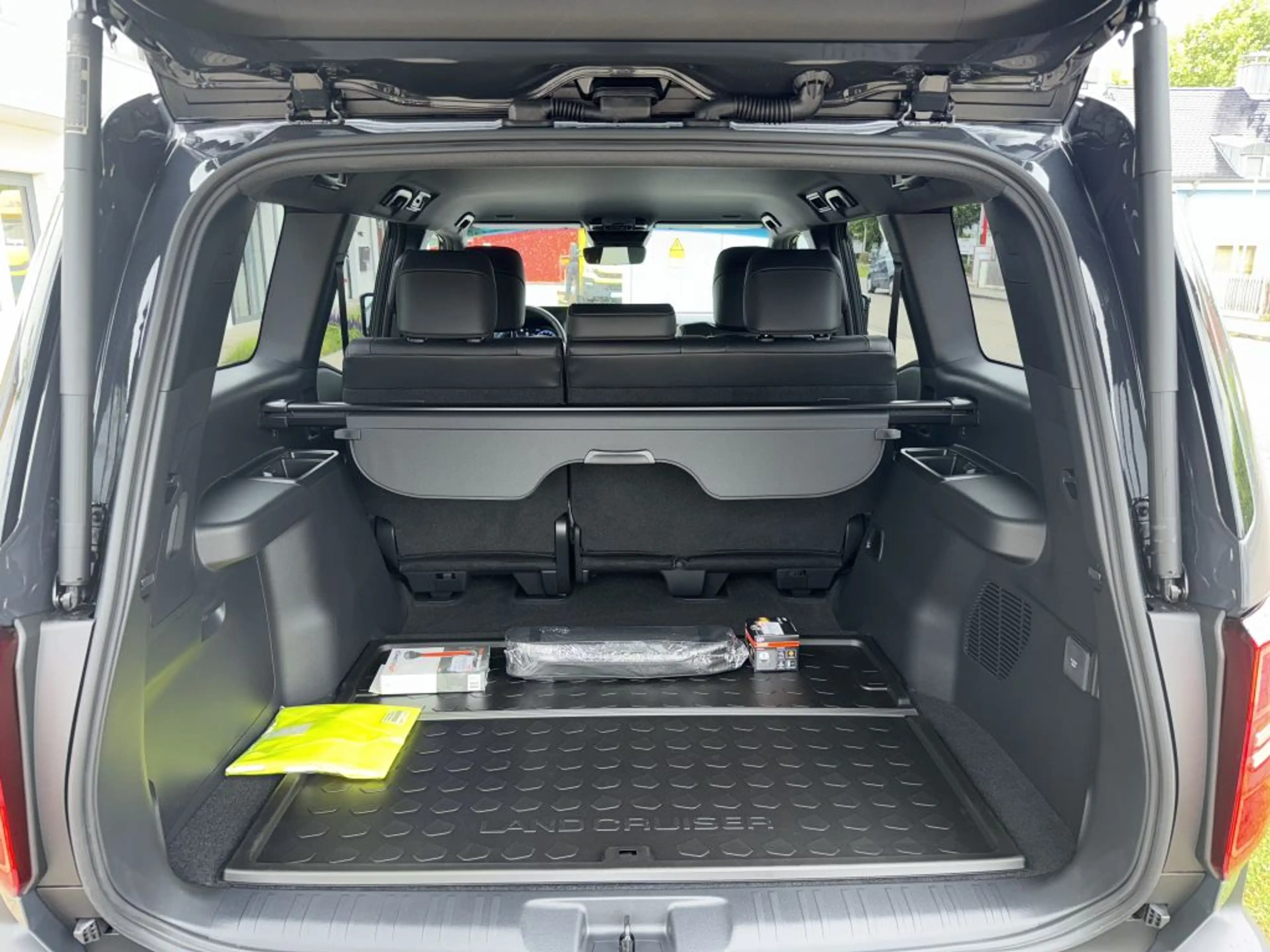 Toyota Land Cruiser 250 Mild-Hybrid Executive M2026,360°,ACC,sofort — photo 4