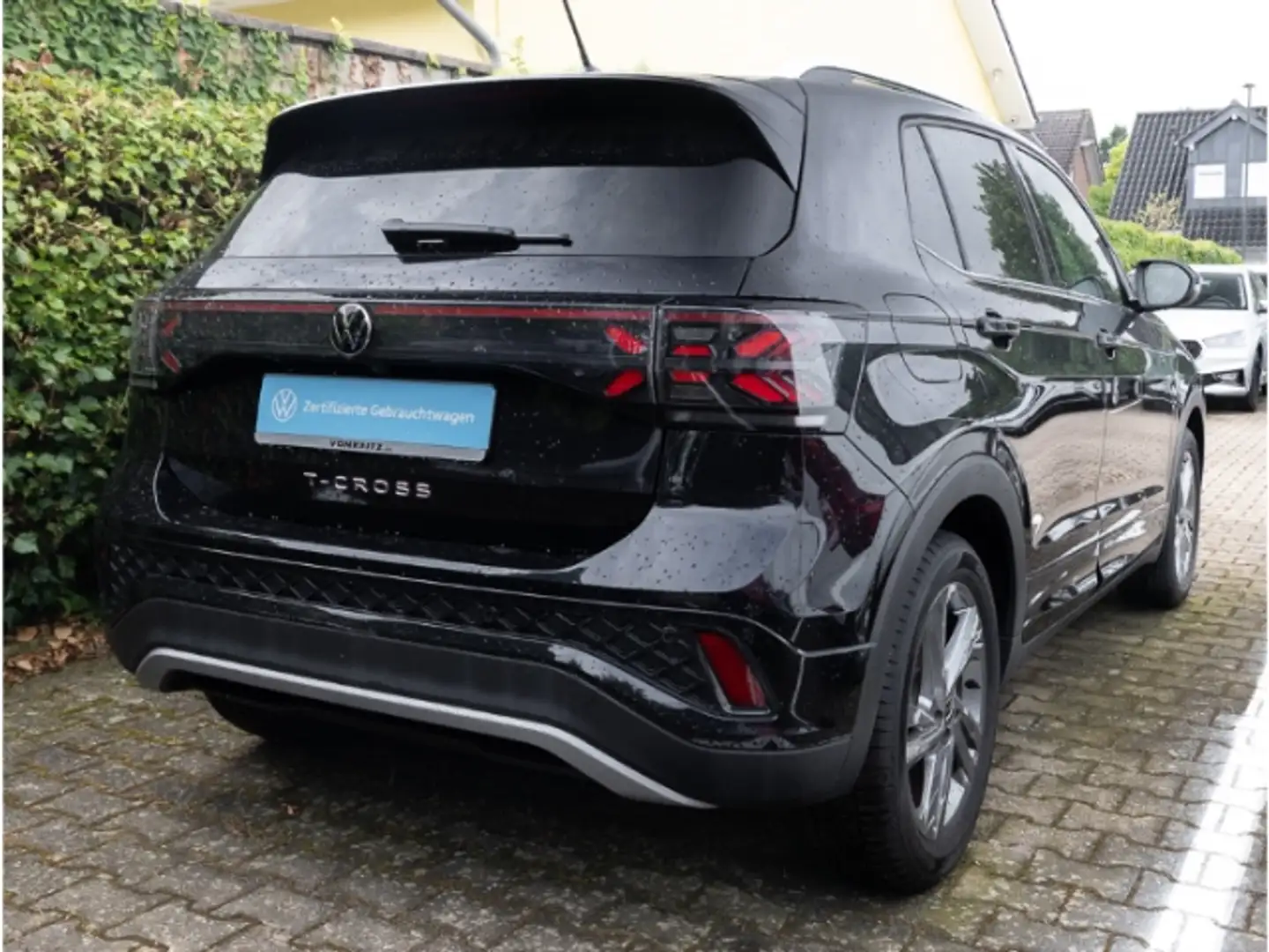 Volkswagen T-Cross R-Line 1.5 TSI DSG EU6e Zwart - 2