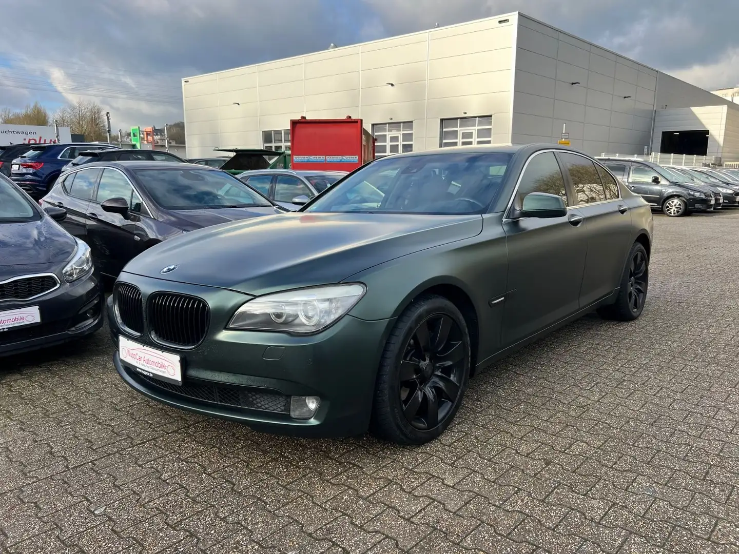 BMW 730 d VOLL TV-HIFI*NAVI*LEDER*SHZ*XENON*SPURHALTE Černá - 1