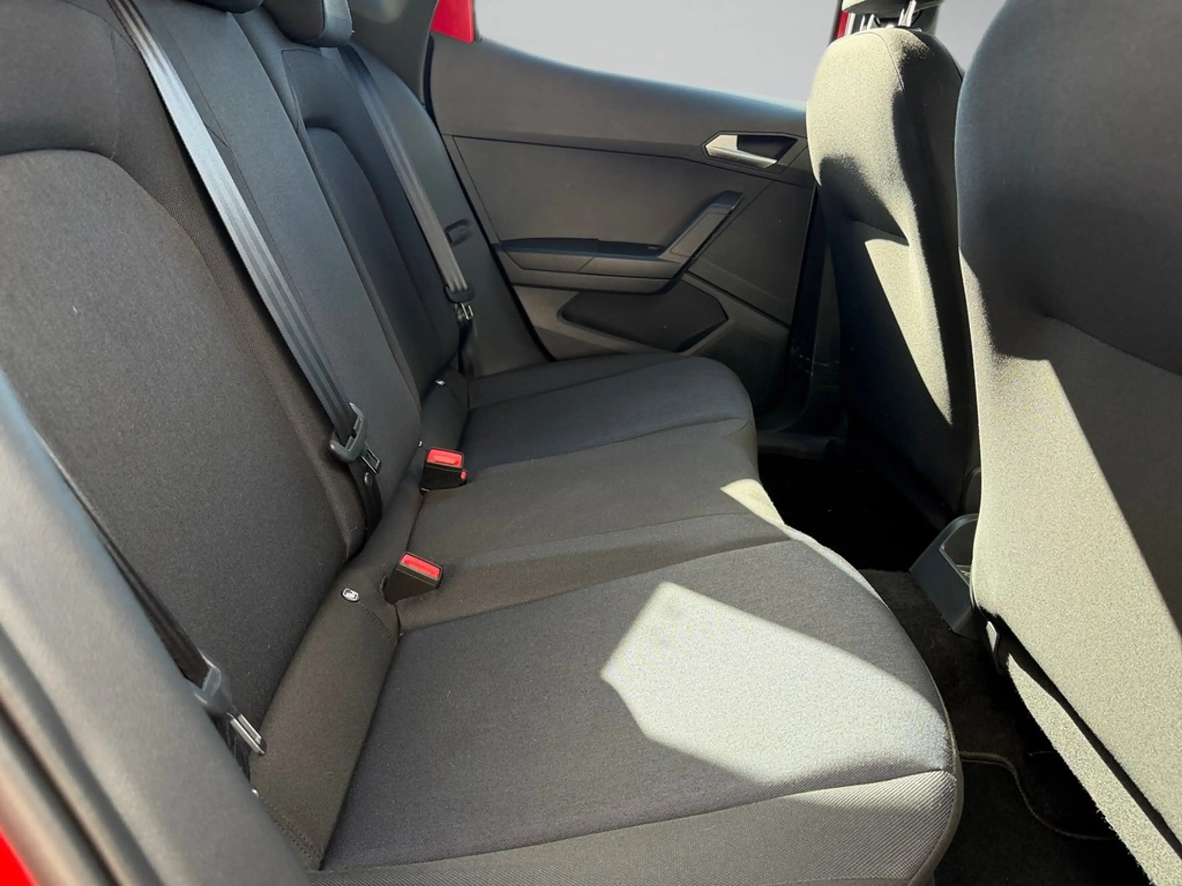 SEAT Arona 1,0 TSI FR-Line — photo 11