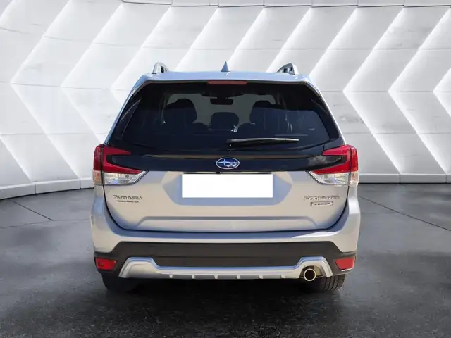 Subaru Forester view 3