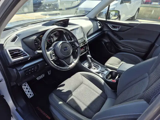 Subaru Forester view 6