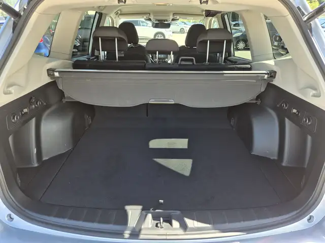 Subaru Forester view 11