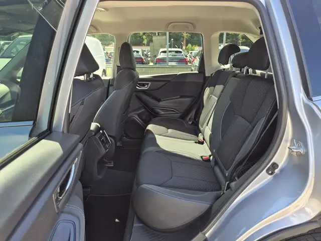Subaru Forester view 7