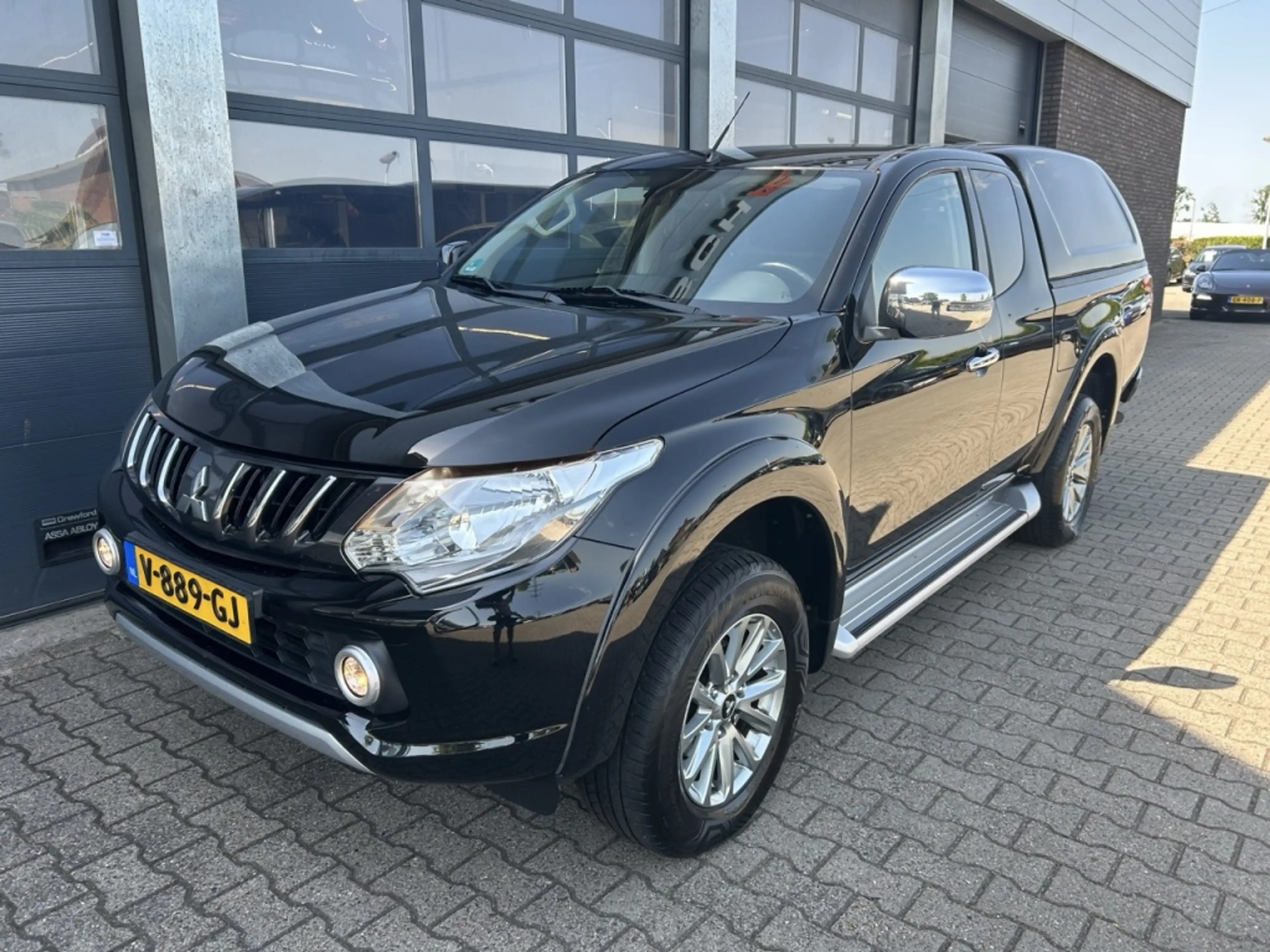 Mitsubishi L200 2.4 DI-D 181pk Club Cab 4WD Intense — photo 13