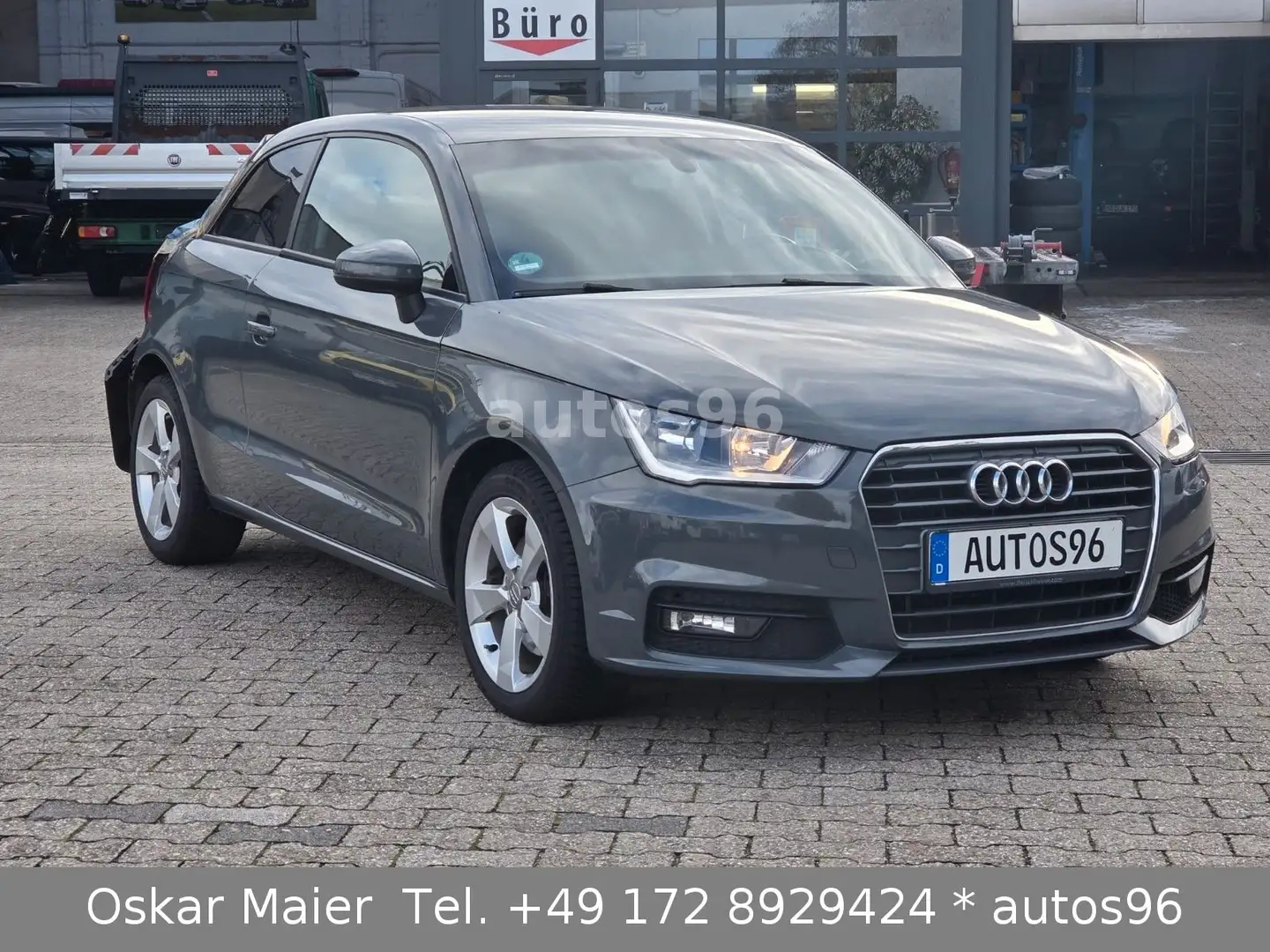 Audi A1 1.6 TDI KLIMA PDC NAVI Check-Heft Gris - 1