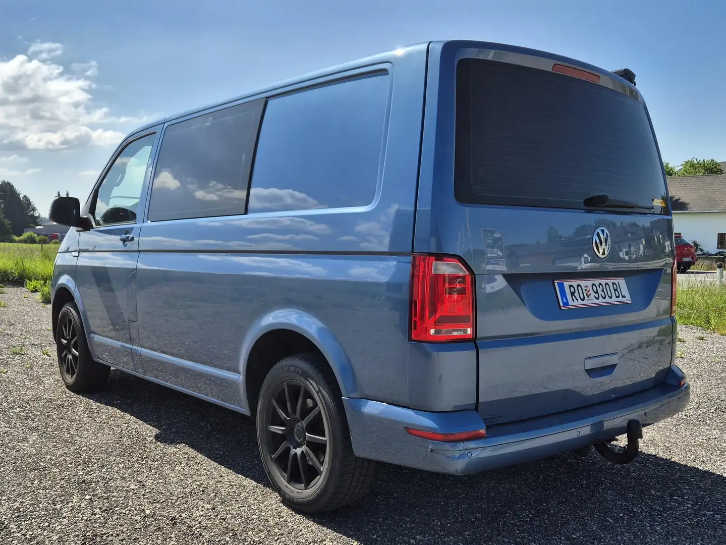 Volkswagen T6 Transporter Kastenwagen KR MD 2,0 TDI BMT DSG Blau - 2