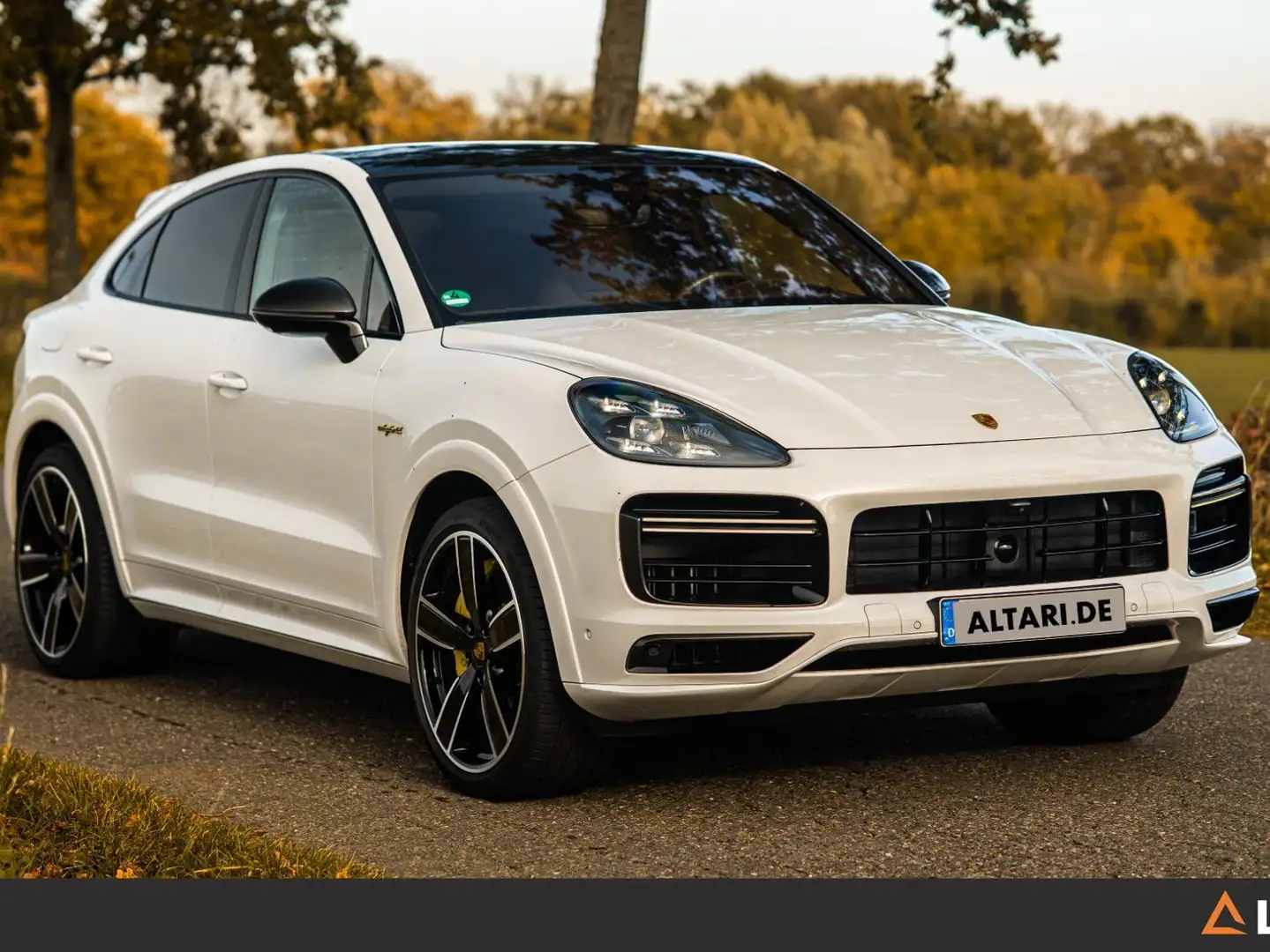 Porsche Cayenne Coupé Turbo S E-Hybrid Sportabgas Head-Up Keram Weiß - 1