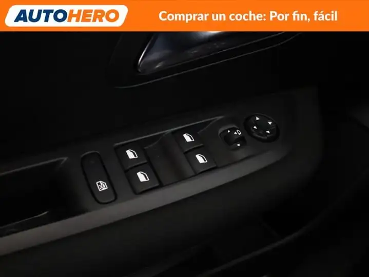 Peugeot 208 2021, foto 30