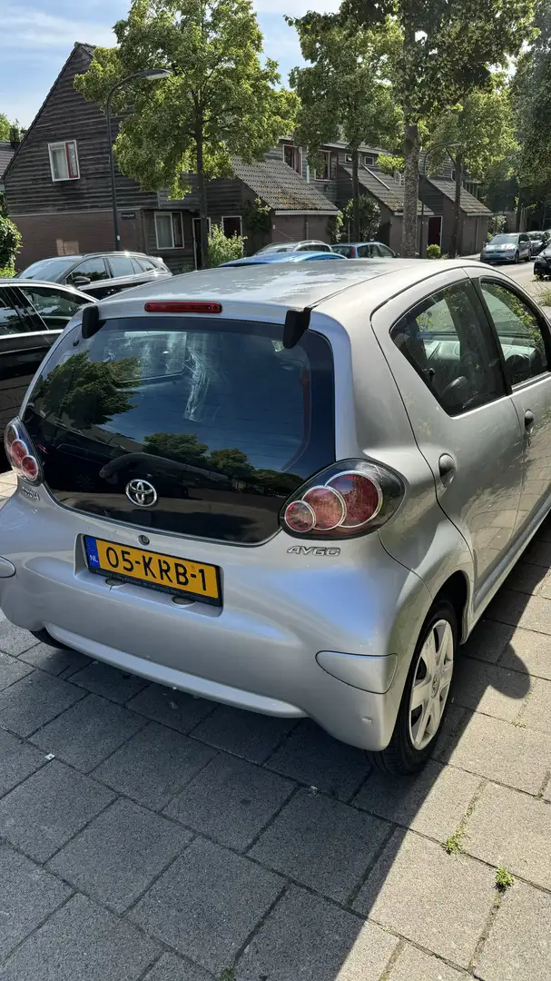 Toyota Aygo 1.0-12V Access Grijs - 1