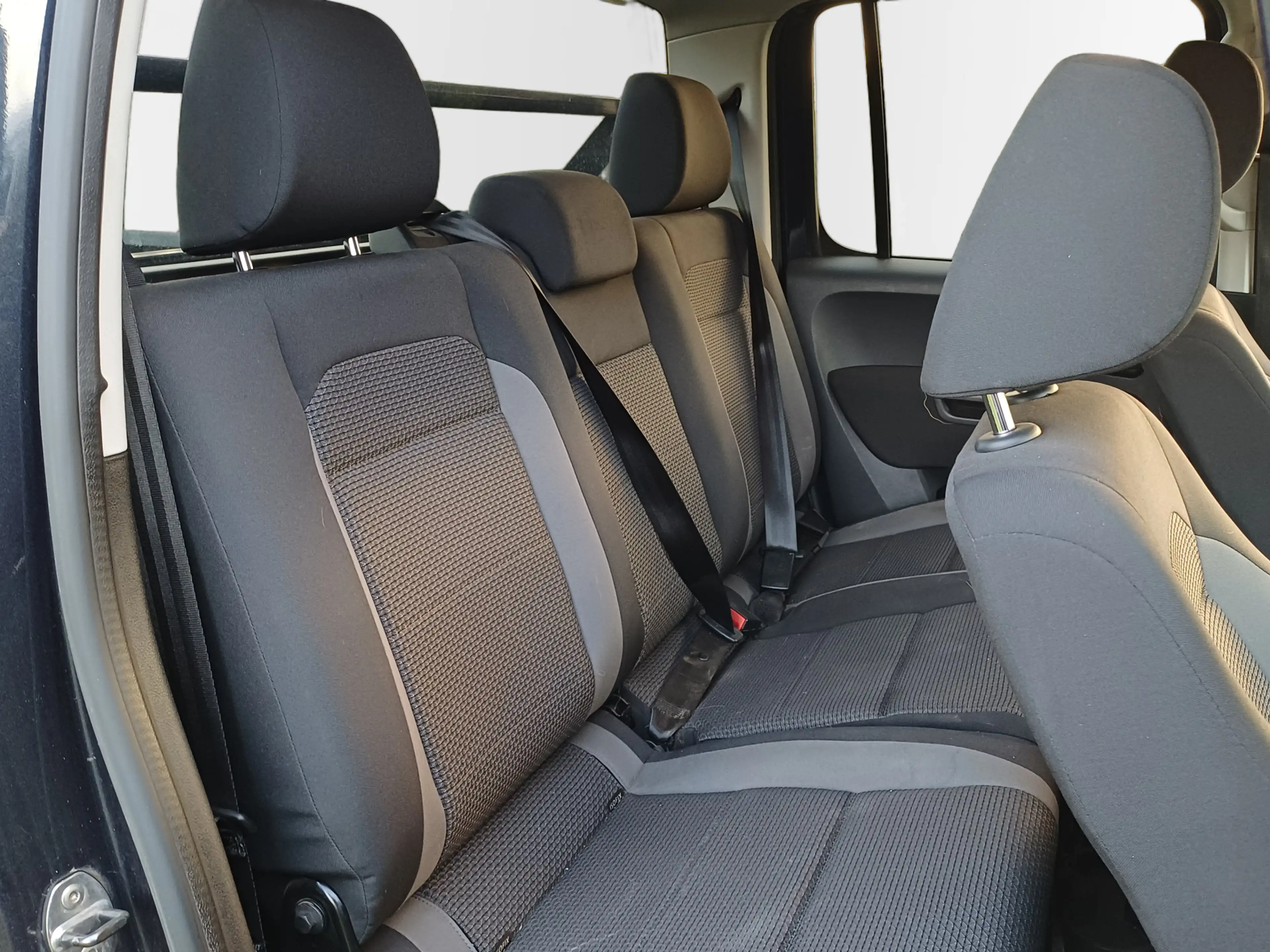 Volkswagen Amarok 3.0 TDI 4Motion DC Comfortline /Marge/V6/4x4/Dubbe — photo 25