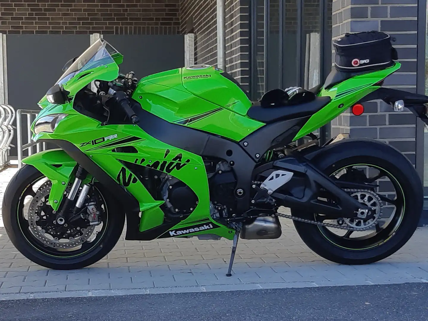 Kawasaki Ninja ZX-10RR Limitiertes Sondermodell 420 von 500 weltweit Vert - 2
