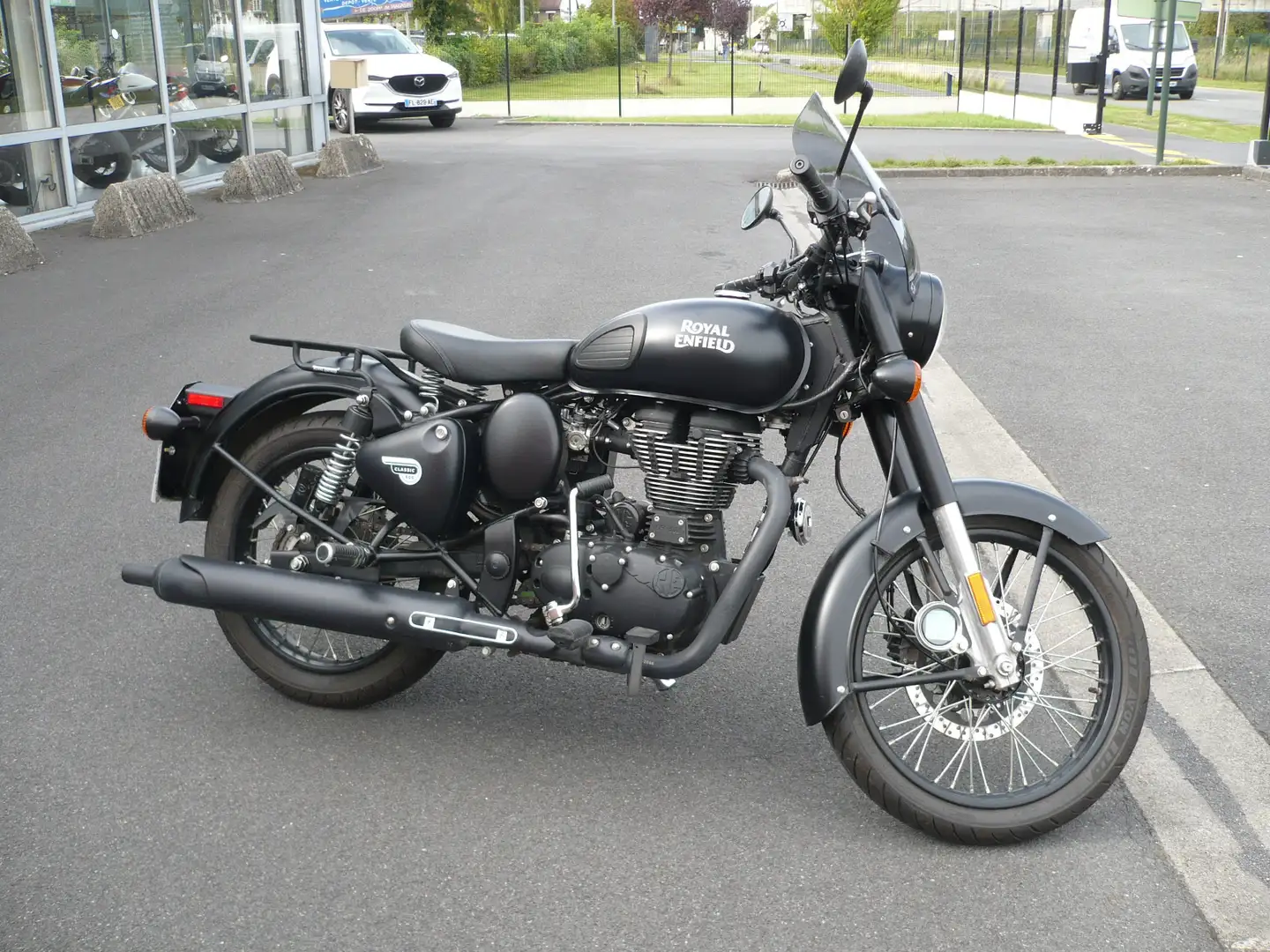 Royal Enfield Bullet 500 Negro - 2