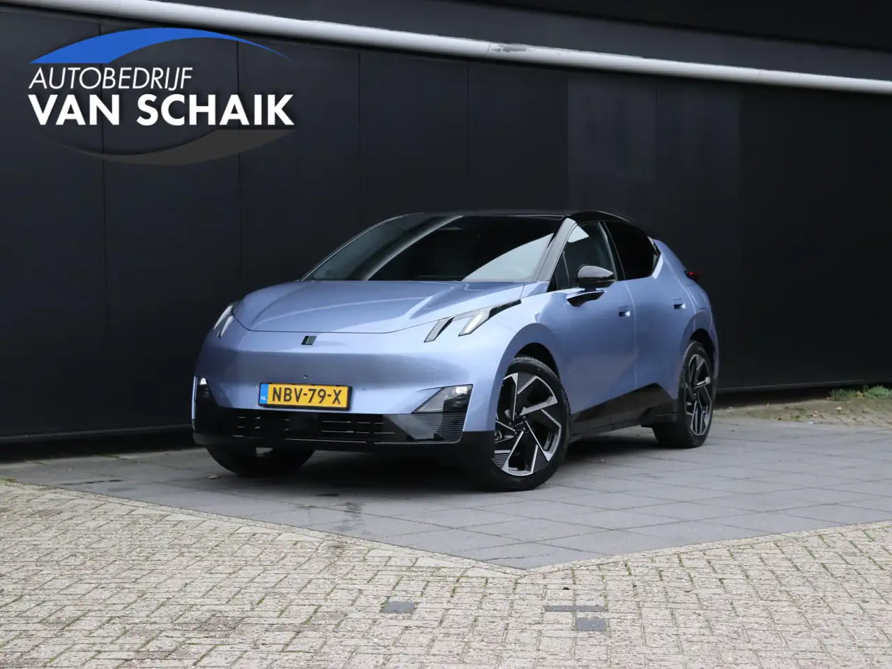 Lynk & Co 02